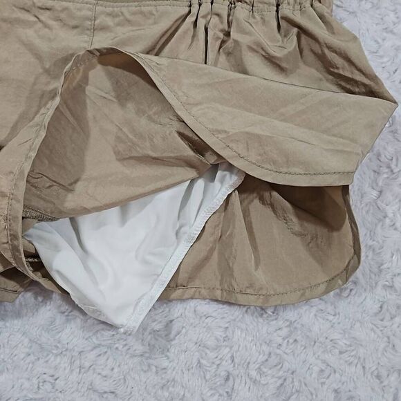 Size Small Womens Free People Movement The Way Home Clay Tan Short run workout - Picture 8 of 8